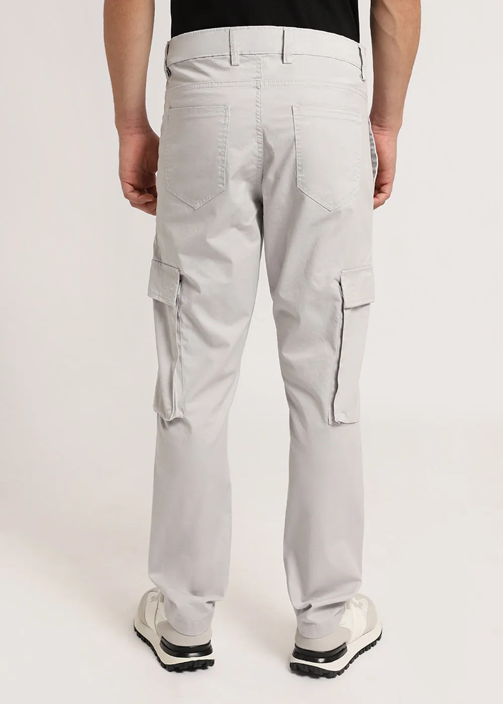 Sure! Heres an optimized title with modifiers for the e-commerce product:

Mens Modern Fit Ashen Grey Cargo Pants with Multiple Pockets