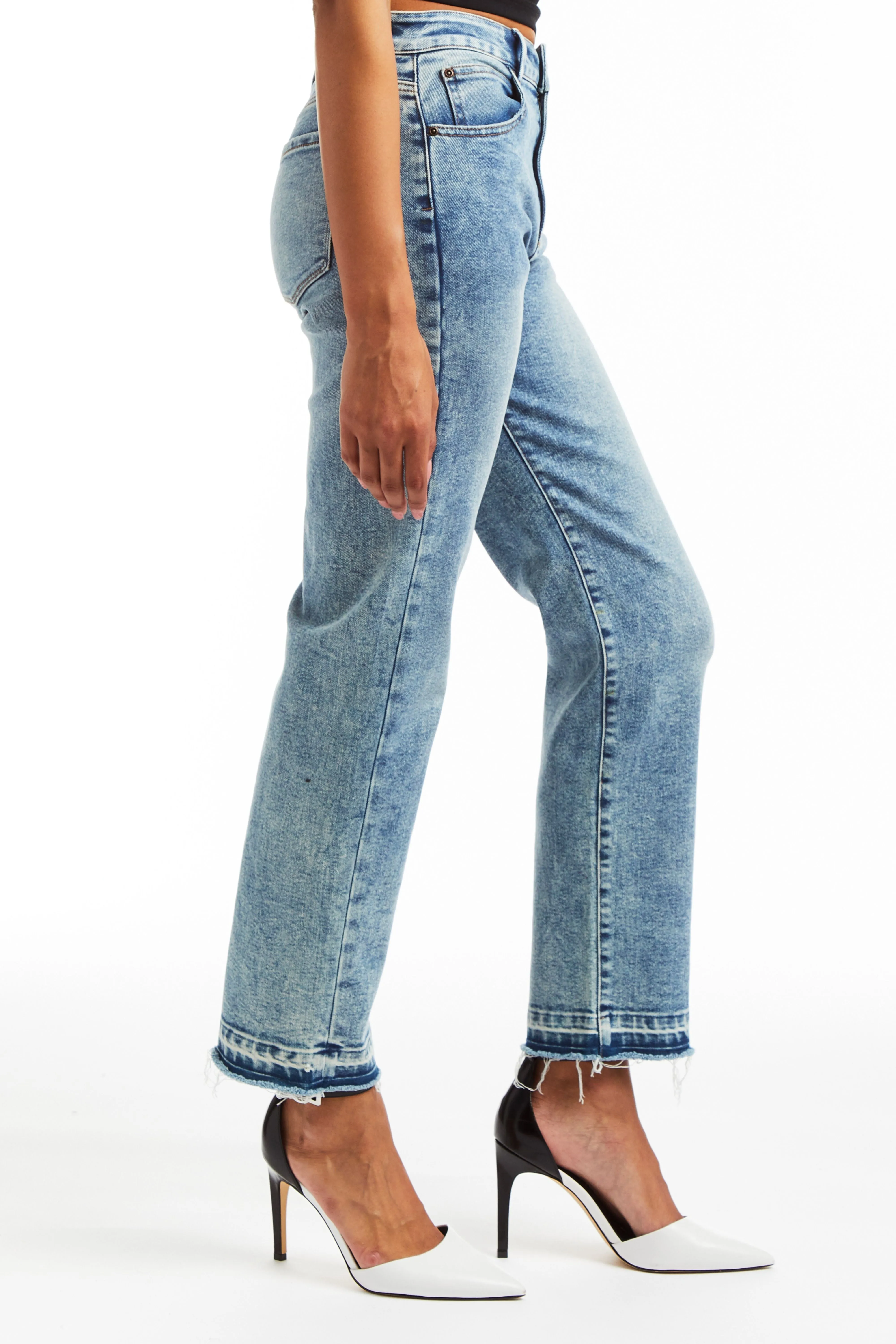 High Rise 90s Straight With Release Hem