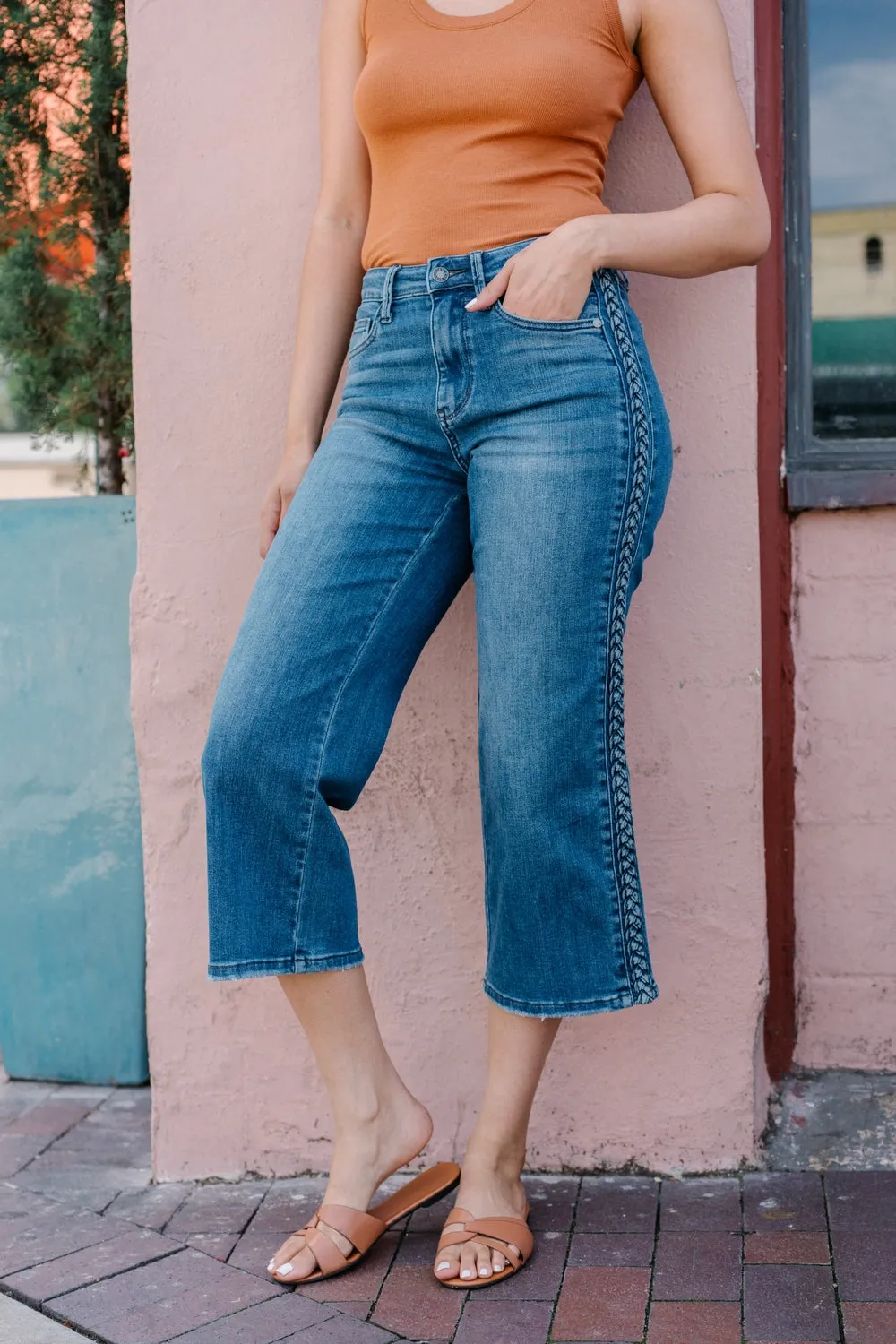 Laura High Rise Braid SS Detail Crop Wide