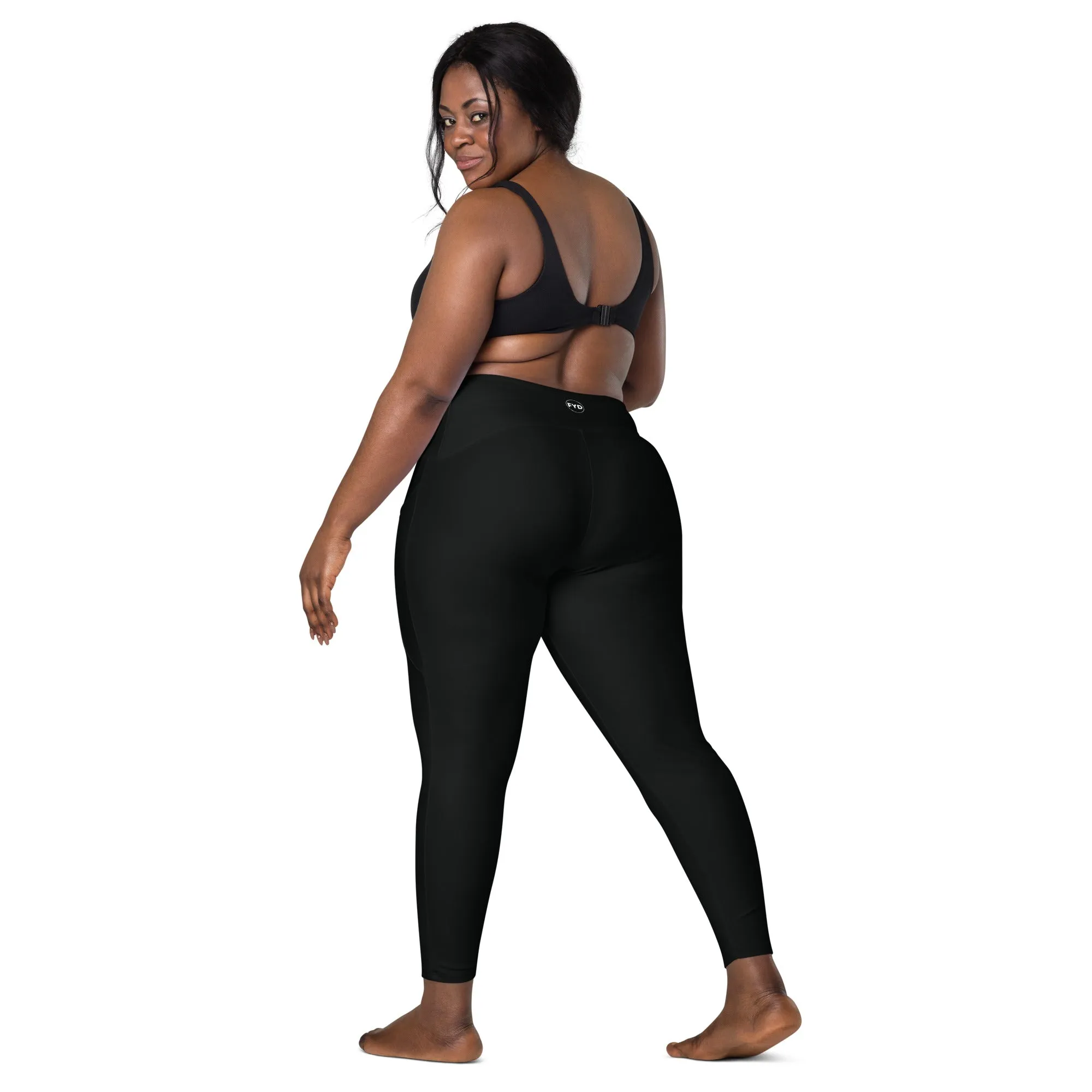 Size Inclusive Leggings with pockets in solid black