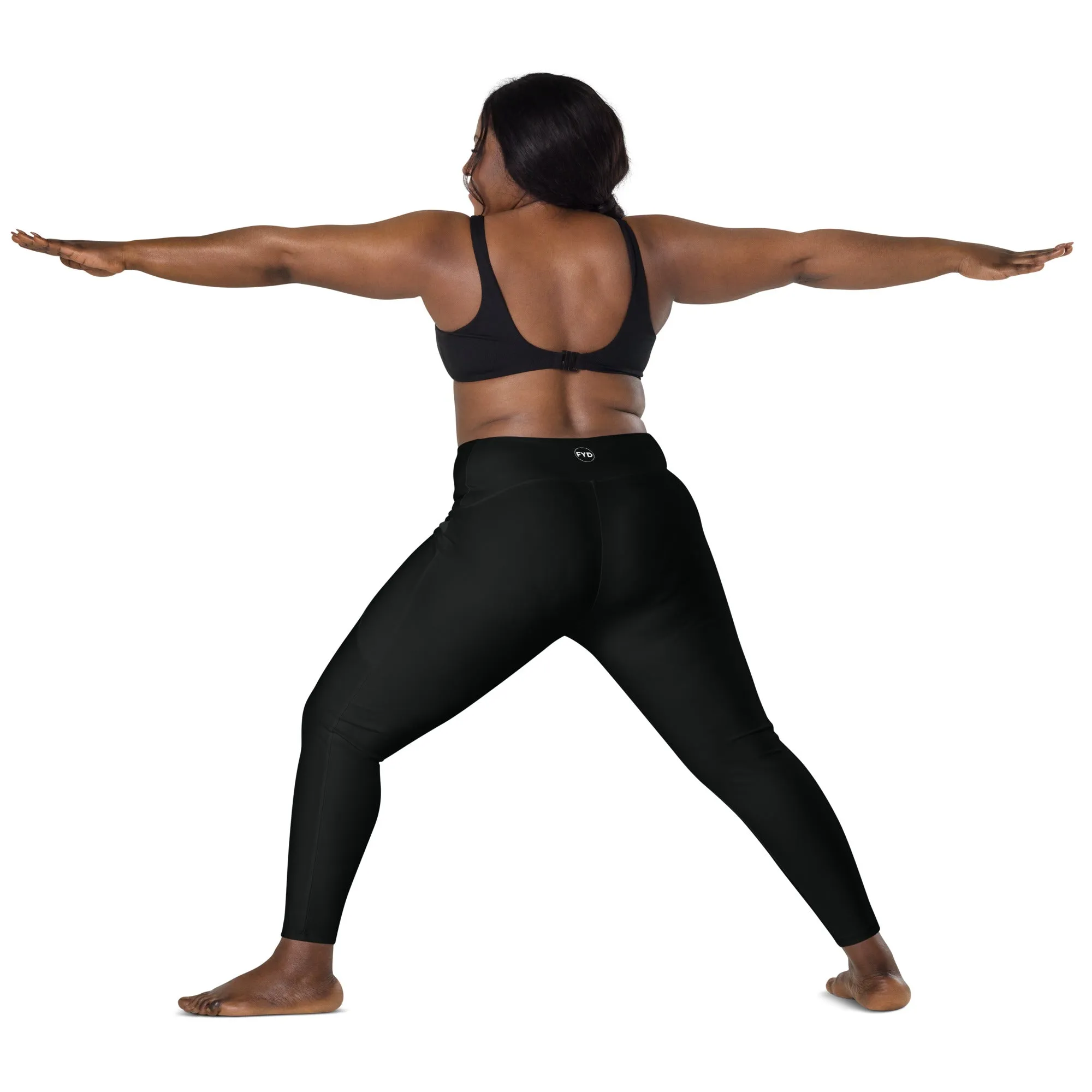 Size Inclusive Leggings with pockets in solid black