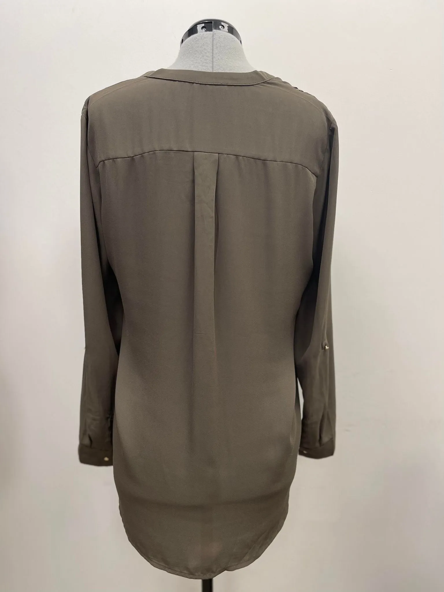 Women's Dynamite Long Sleeve Top, Medium.