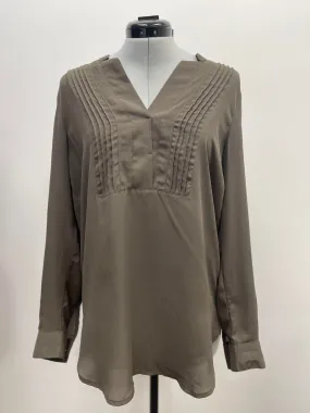Women's Dynamite Long Sleeve Top, Medium.